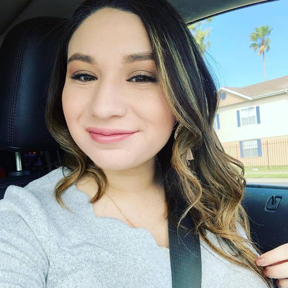 Meet your Posher, Ashlee - Picture 1 of 1